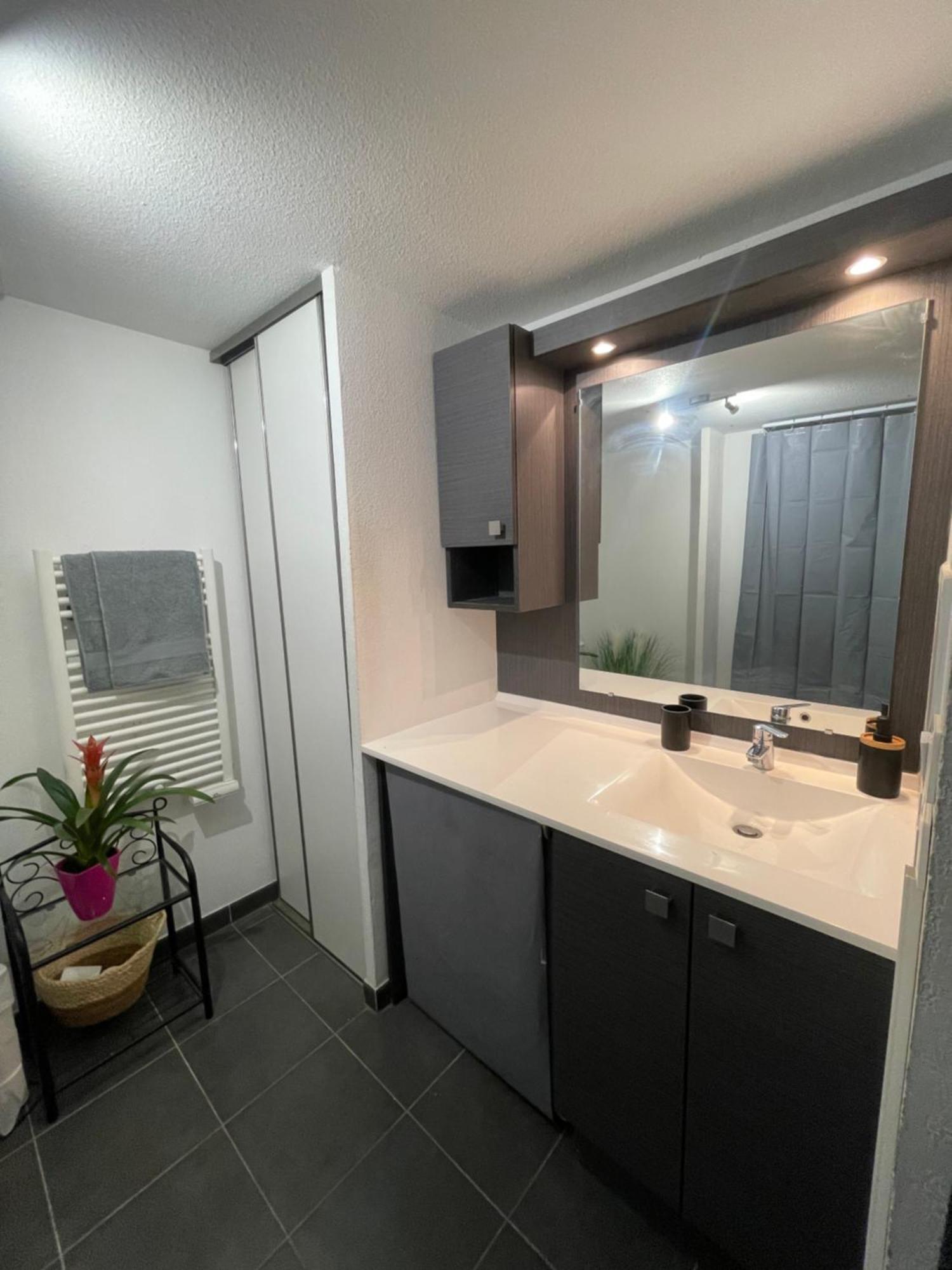 Appartement F2 Neuf Mauguio Exterior photo